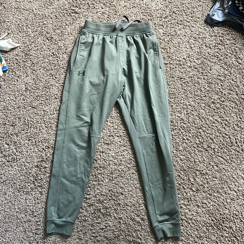 Under armour sweats